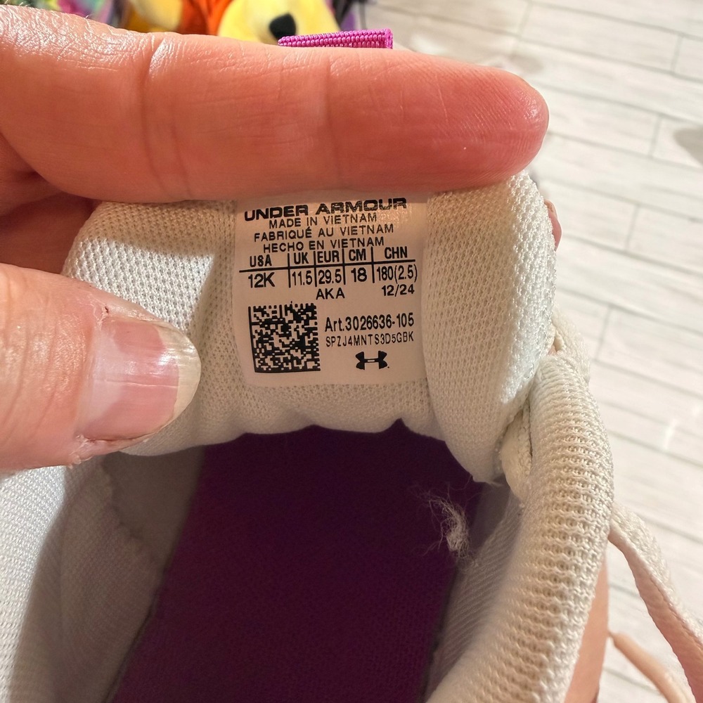 Under Armour Jet 23 Kids Basketball Shoes White Pink Gold 3026636-105 Size 12K - Picture 5 of 5